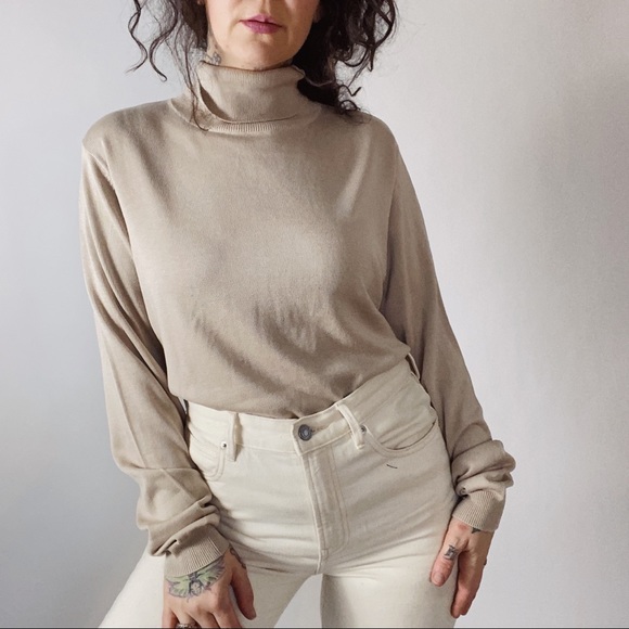 Vintage Sweaters - VINTAGE 80s/90s Silk Cotton Blend Cream Turtleneck